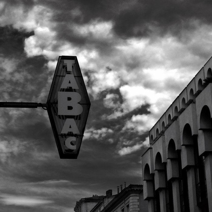 Reprendre un bureau de tabac : un investissement rentable !